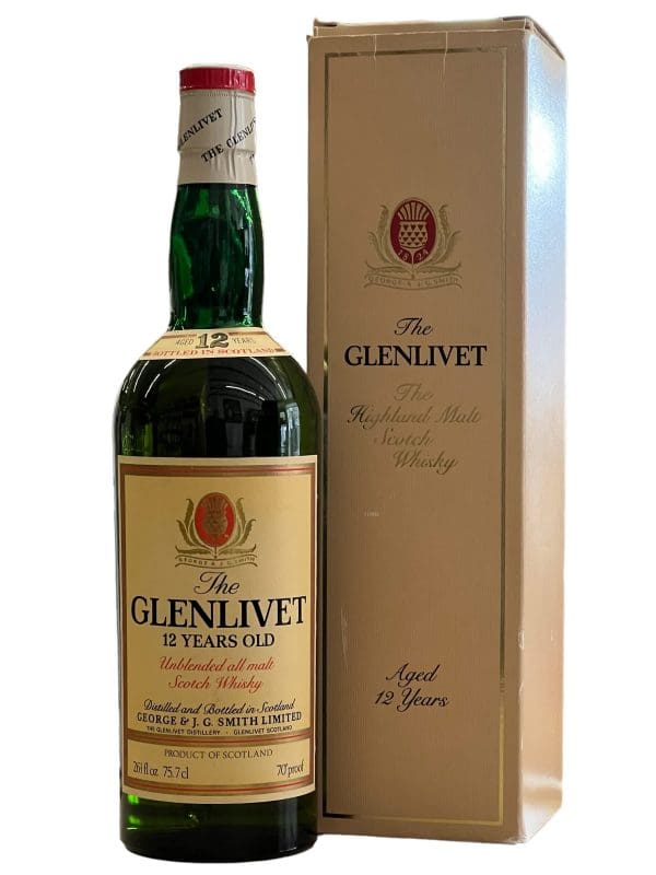 GLENLIVET DISTILLERY 12yo 40% abv 70 cl (70 proof 26 2/3 fl oz, bot. early 1970's est.)